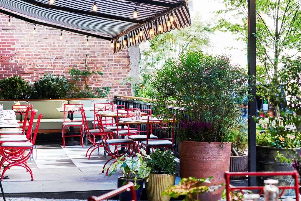 Sixty Soho Hotel Ню Йорк Ресторант снимка The Standard East Village